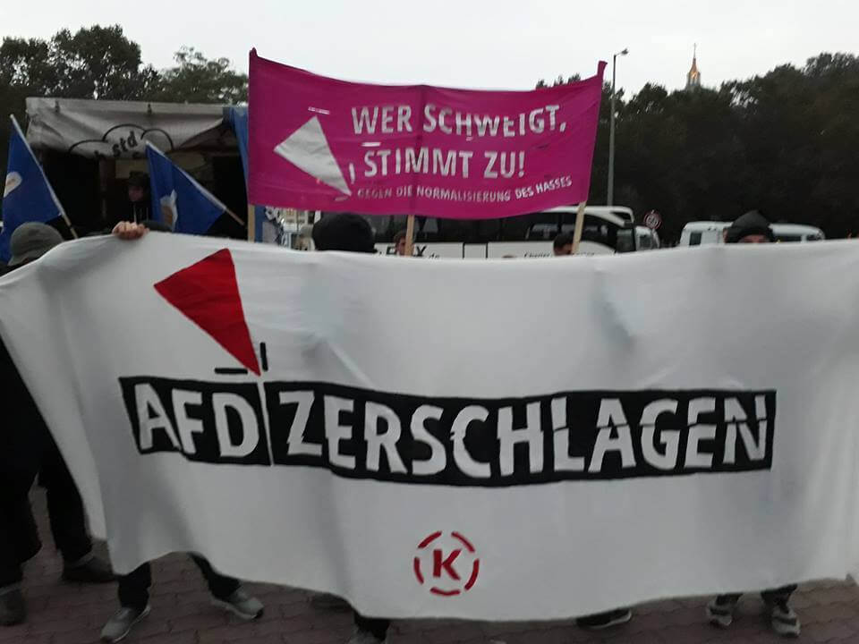 Mehrere Tausend am Wahlabend auf der Straße gegen Rechtsruck und AfD